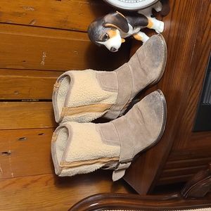Kelsi Dagger Tempest Suede Shearling Bootie size 7m